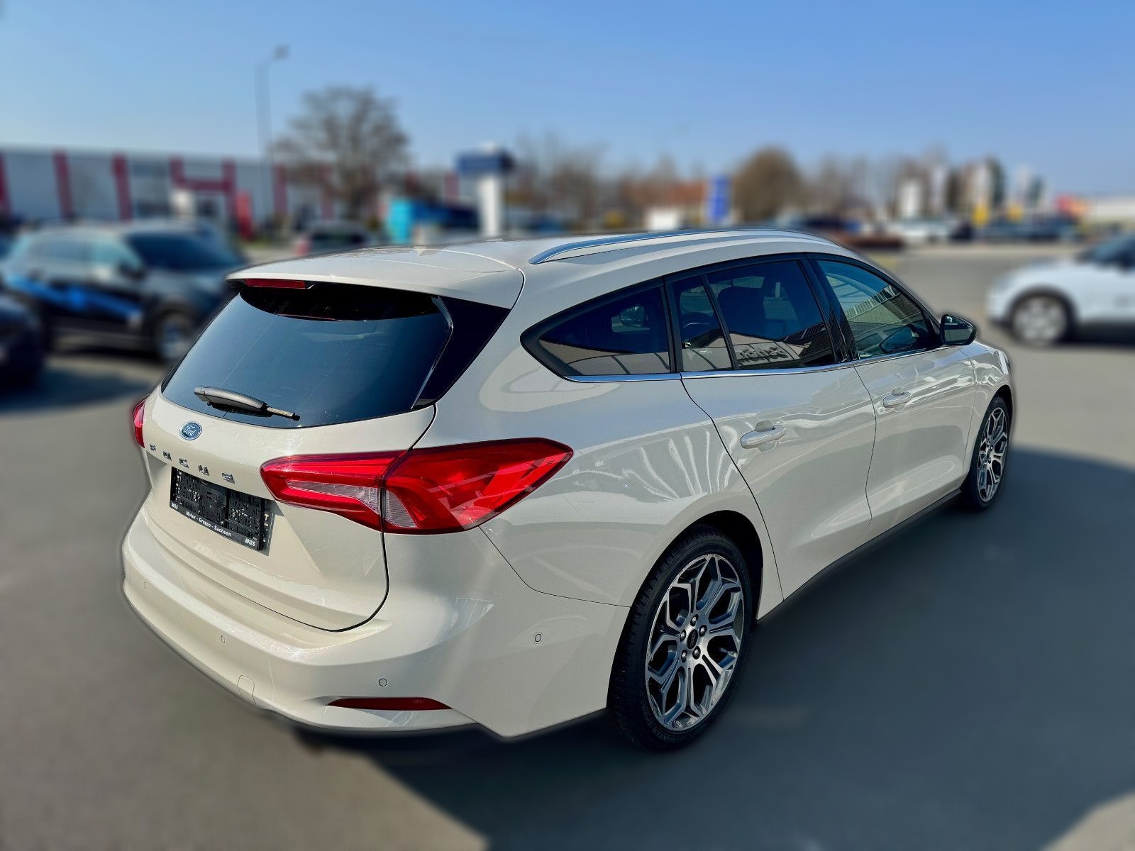 Ford Focus Turnier Titanium 1.5 Eco Boost Automatik