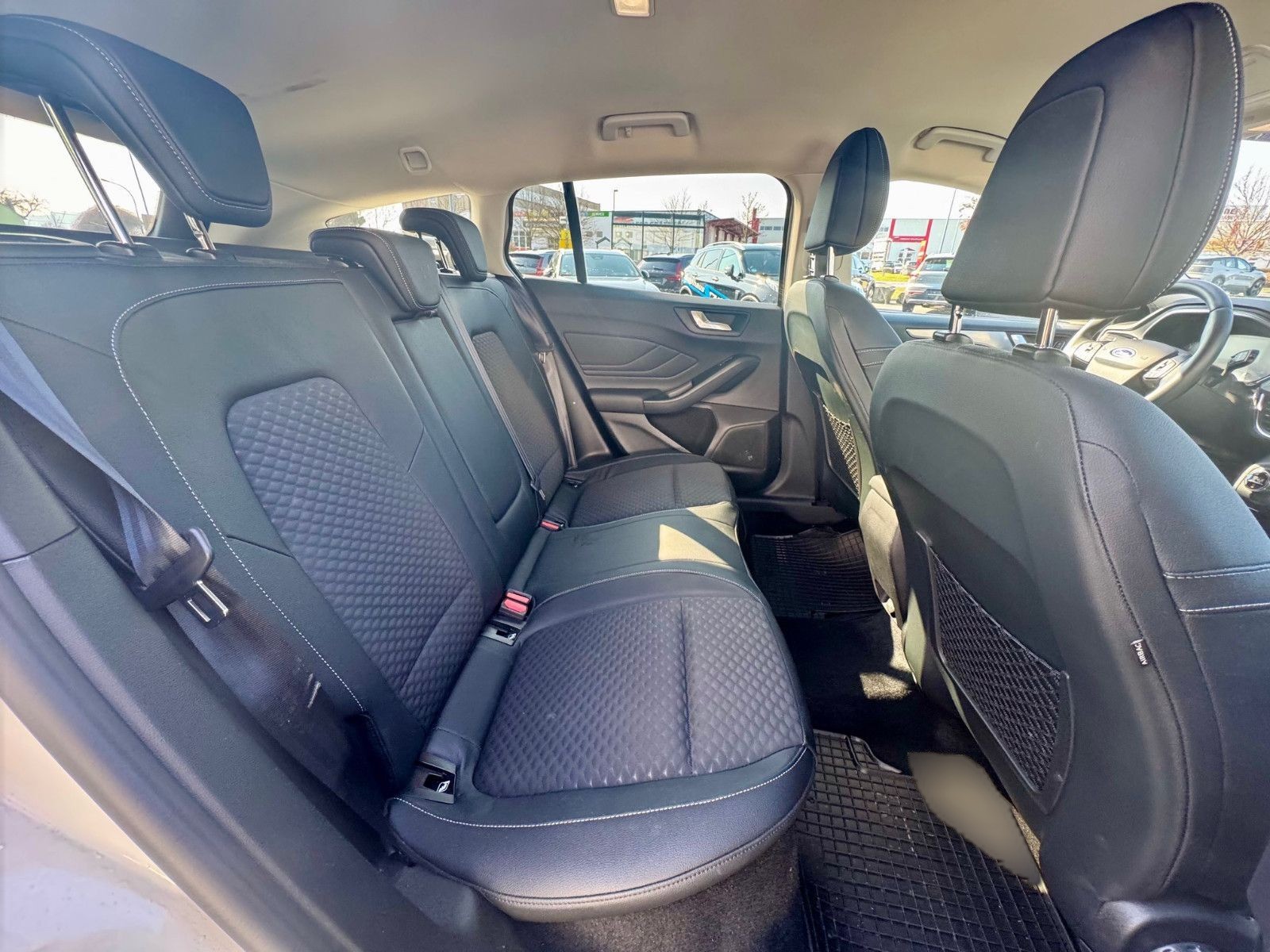 Ford Focus Turnier Titanium 1.5 Eco Boost Automatik
