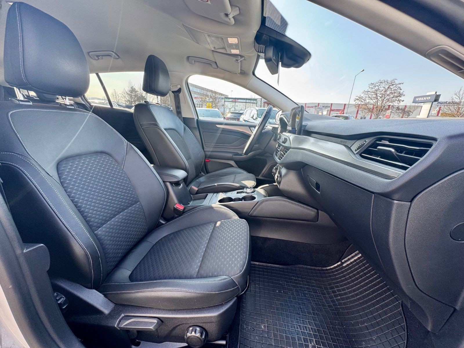 Ford Focus Turnier Titanium 1.5 Eco Boost Automatik