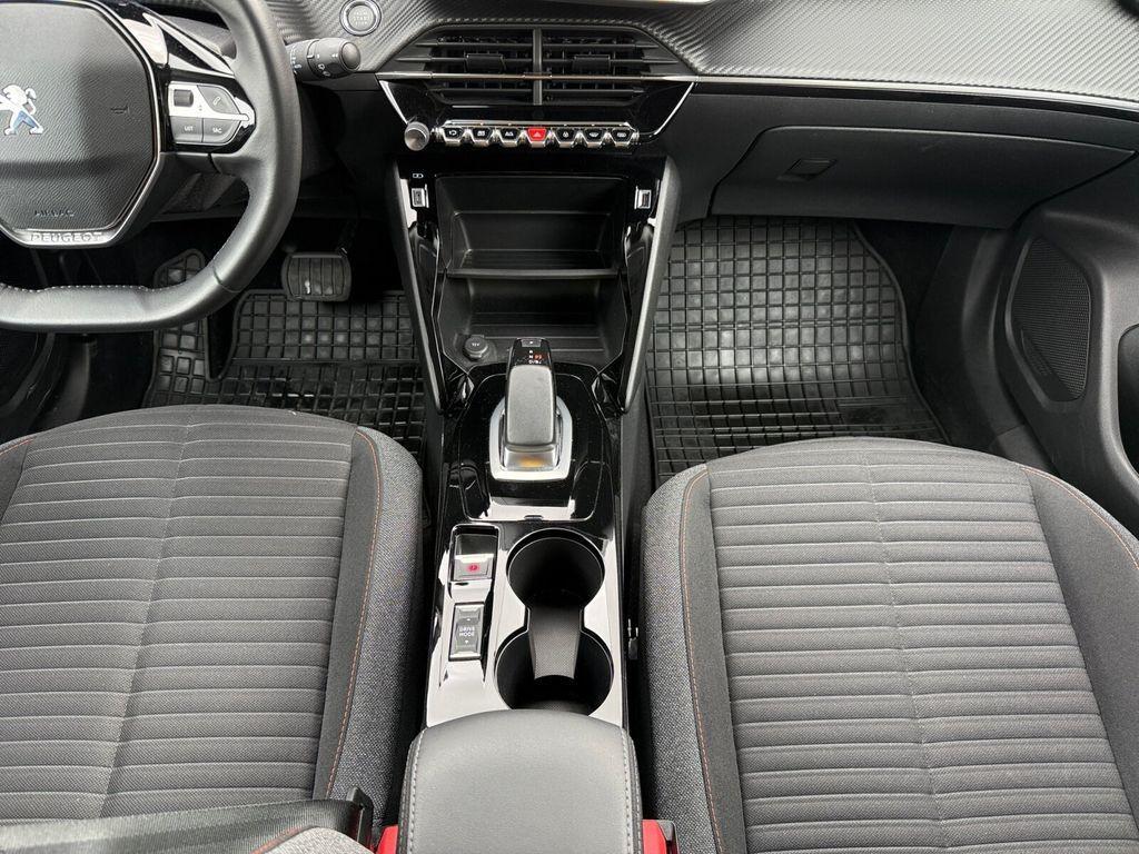 Peugeot 2008 e- Active TEMPOMAT+LED-PAKET+KLIMAAUTOMATIK