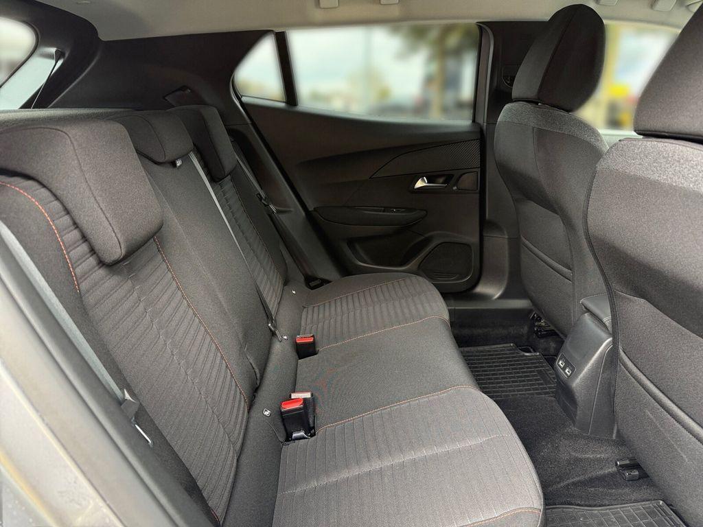 Peugeot 2008 e- Active TEMPOMAT+LED-PAKET+KLIMAAUTOMATIK