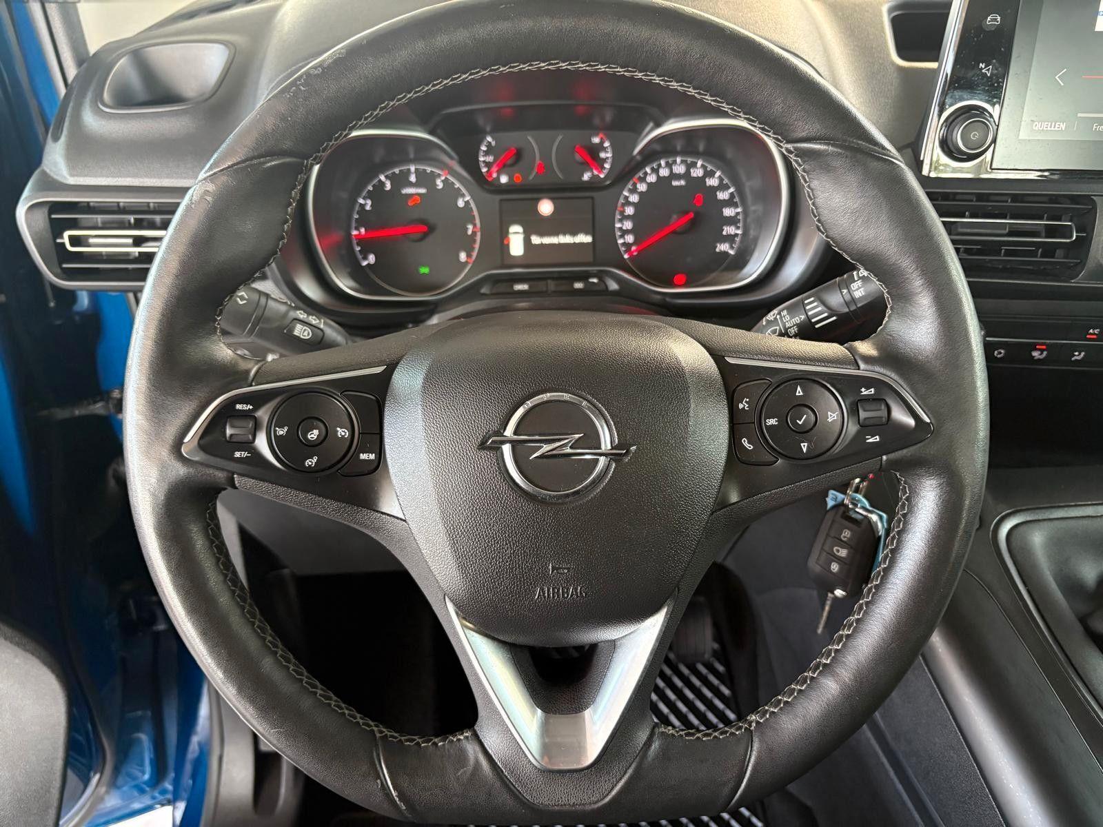 Opel Combo Life  Edition 1.2 81KW (110 PS)