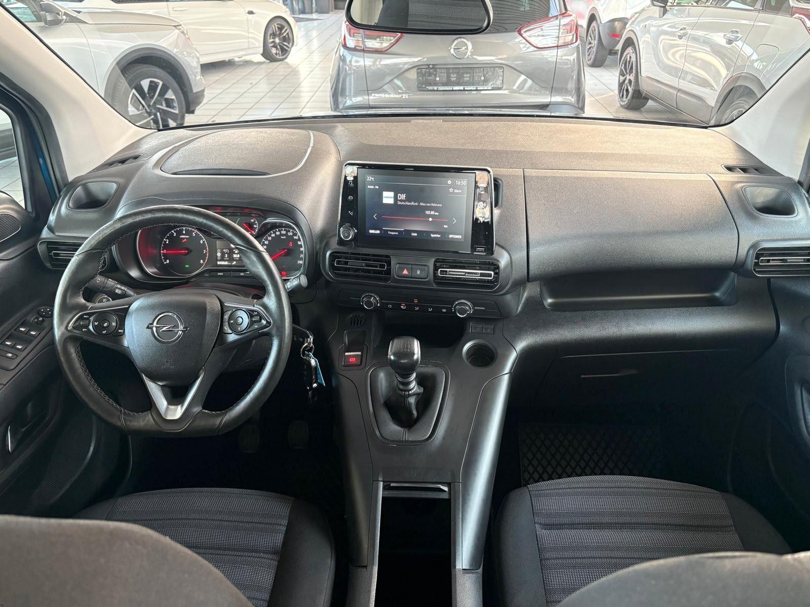 Opel Combo Life  Edition 1.2 81KW (110 PS)