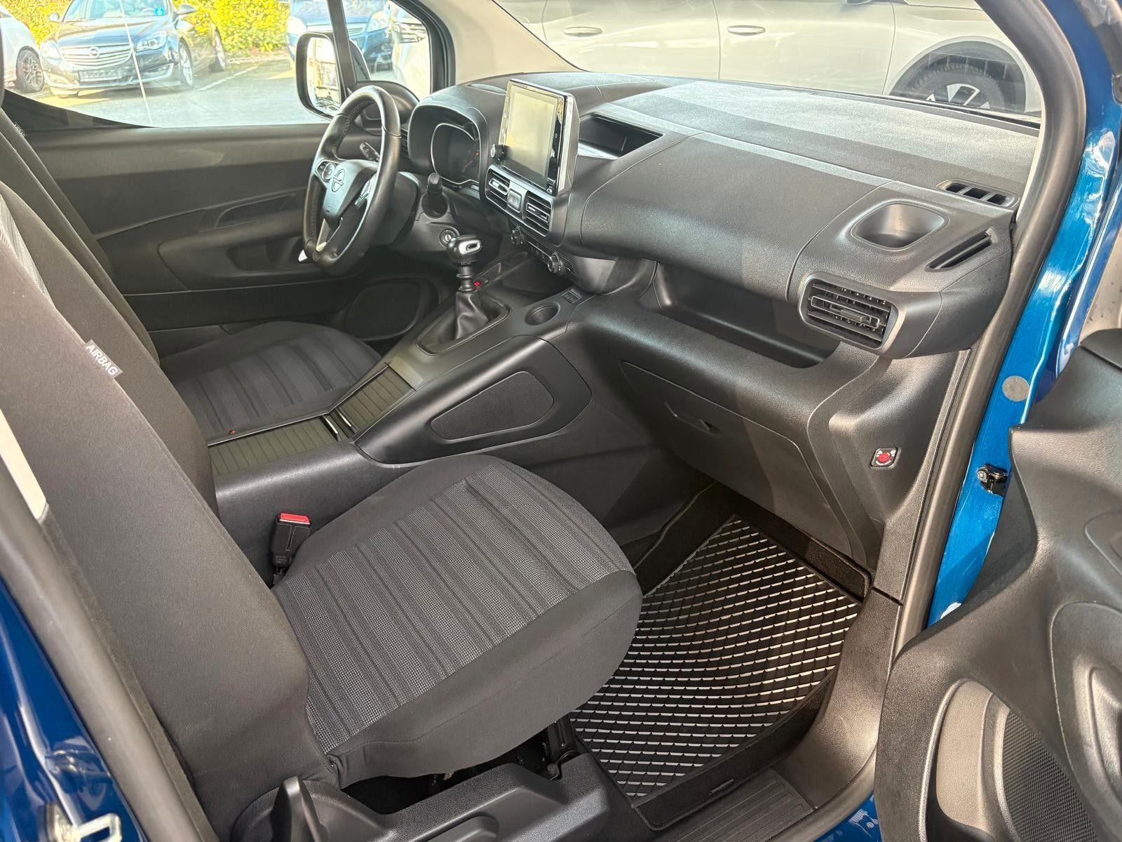 Opel Combo Life  Edition 1.2 81KW (110 PS)
