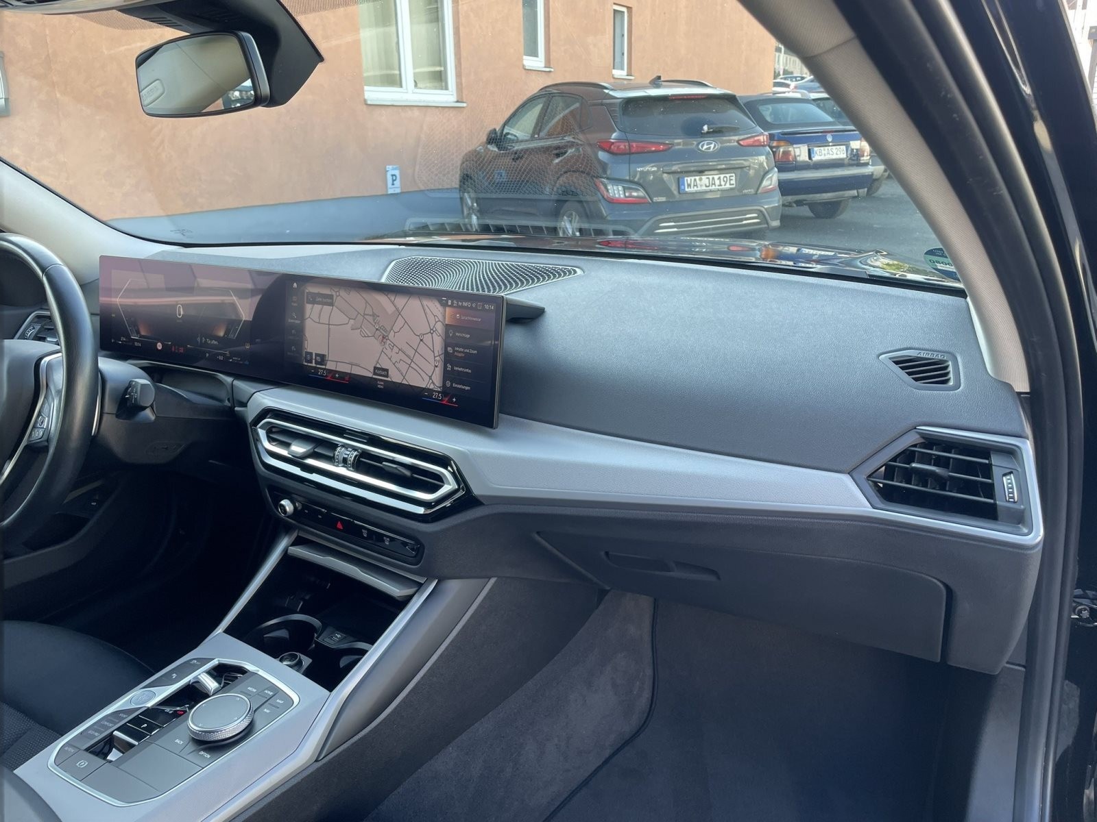 BMW 318 Sport LED Navi SHZ PDC ActiveGuard+
