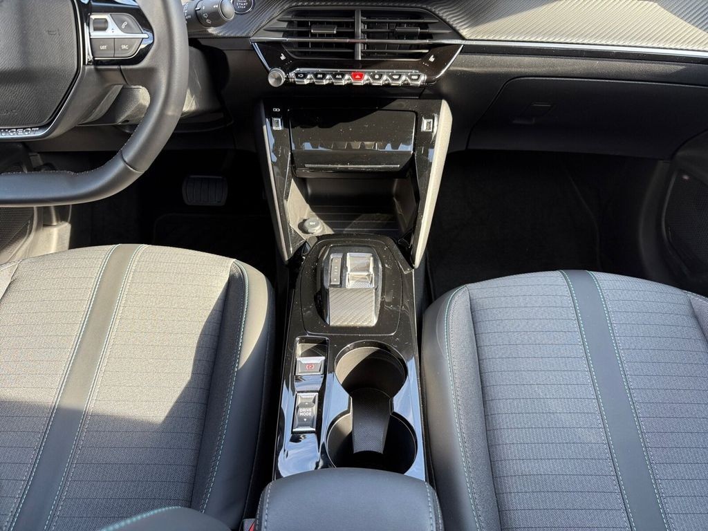 Peugeot 208 e- Allure Pack **SITZHEIZUNG+180° R.-KAMERA**