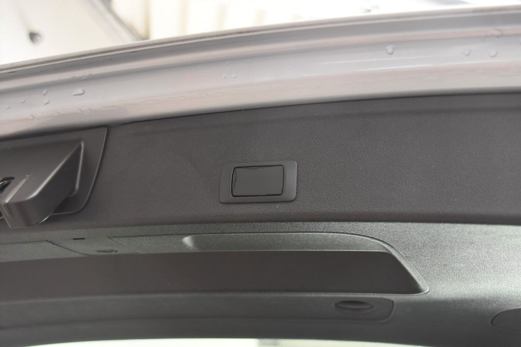 Audi A4 1.8 TFSI Avant Navi 3Z-Klima Sitzheiz PDC V+H