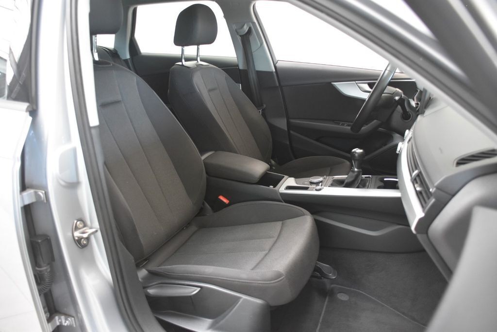 Audi A4 1.8 TFSI Avant Navi 3Z-Klima Sitzheiz PDC V+H