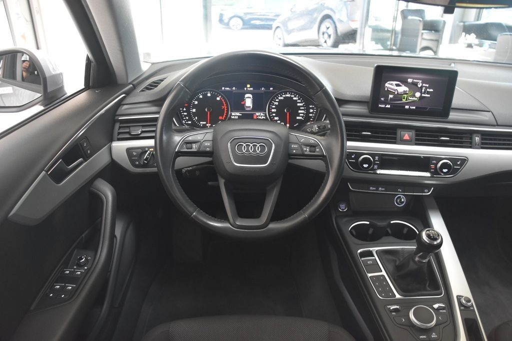 Audi A4 1.8 TFSI Avant Navi 3Z-Klima Sitzheiz PDC V+H