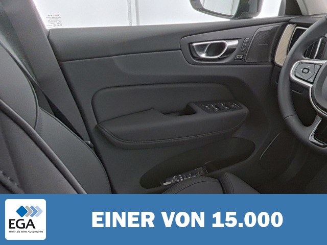 Volvo XC60 FACELIFT Plus Dark AWD HUD Digitales Cockpit Memory Sitze HarmanKardon 360 