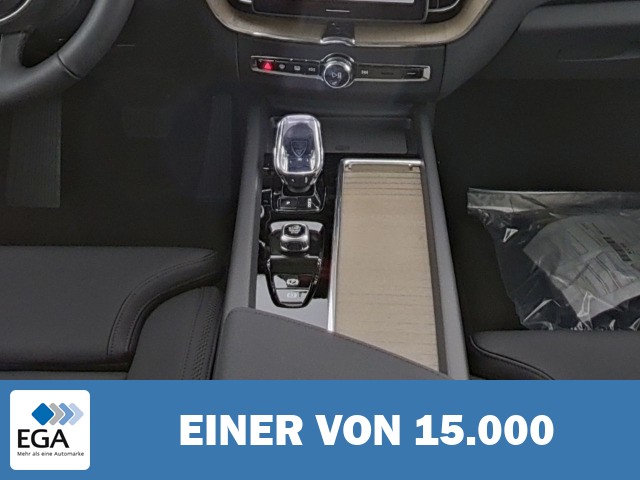 Volvo XC60 FACELIFT Plus Dark AWD HUD Digitales Cockpit Memory Sitze HarmanKardon 360 