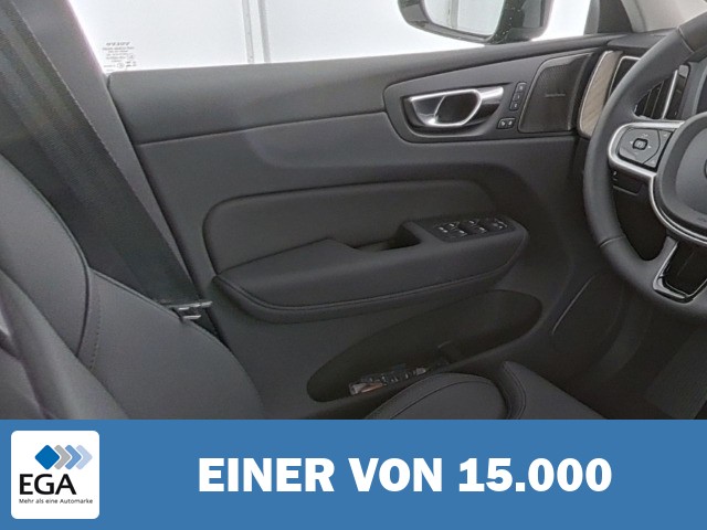 Volvo XC60 FACELIFT Plus Dark AWD HUD Digitales Cockpit Memory Sitze HarmanKardon 360 