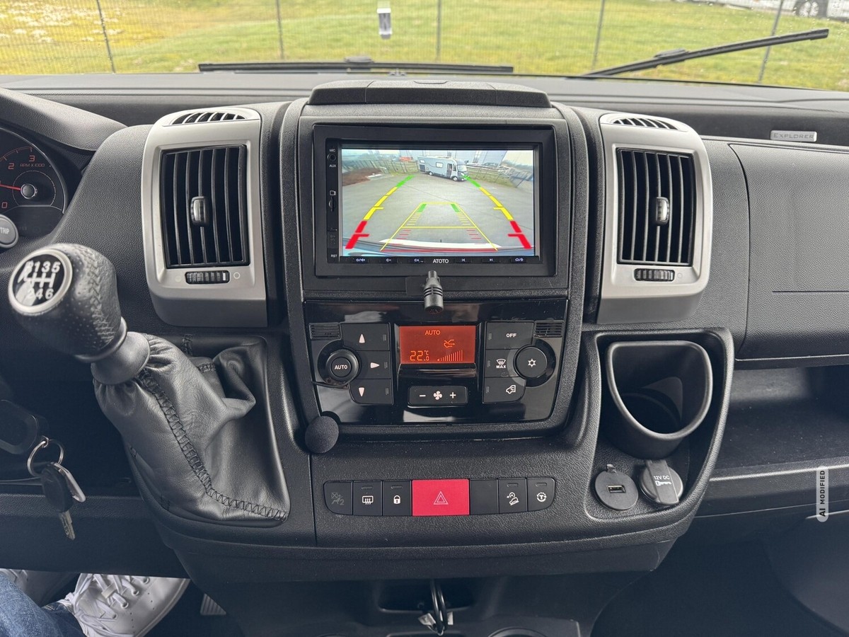 LMC Explorer Comfort I 655 G  Solar+Klima+AHK+Sat TV+Markise