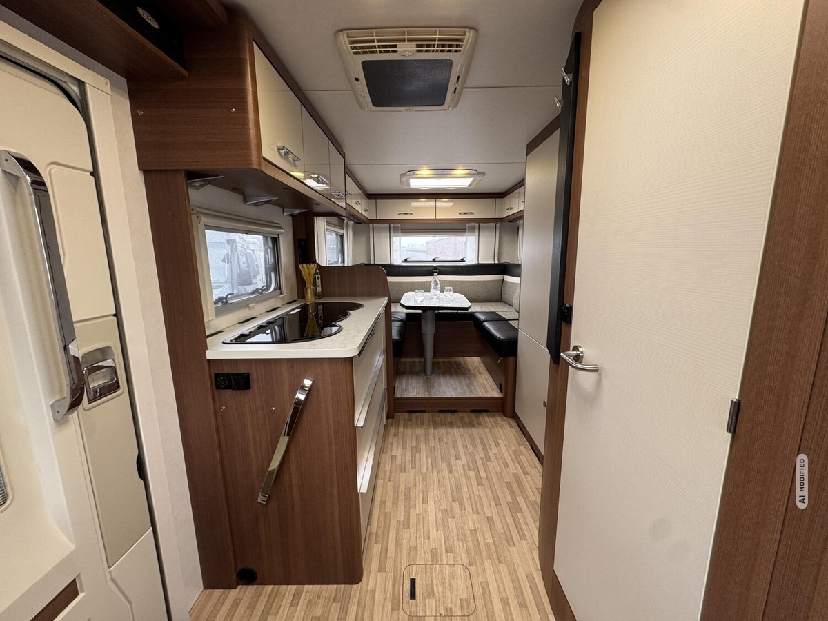 LMC Explorer Comfort I 655 G  Solar+Klima+AHK+Sat TV+Markise