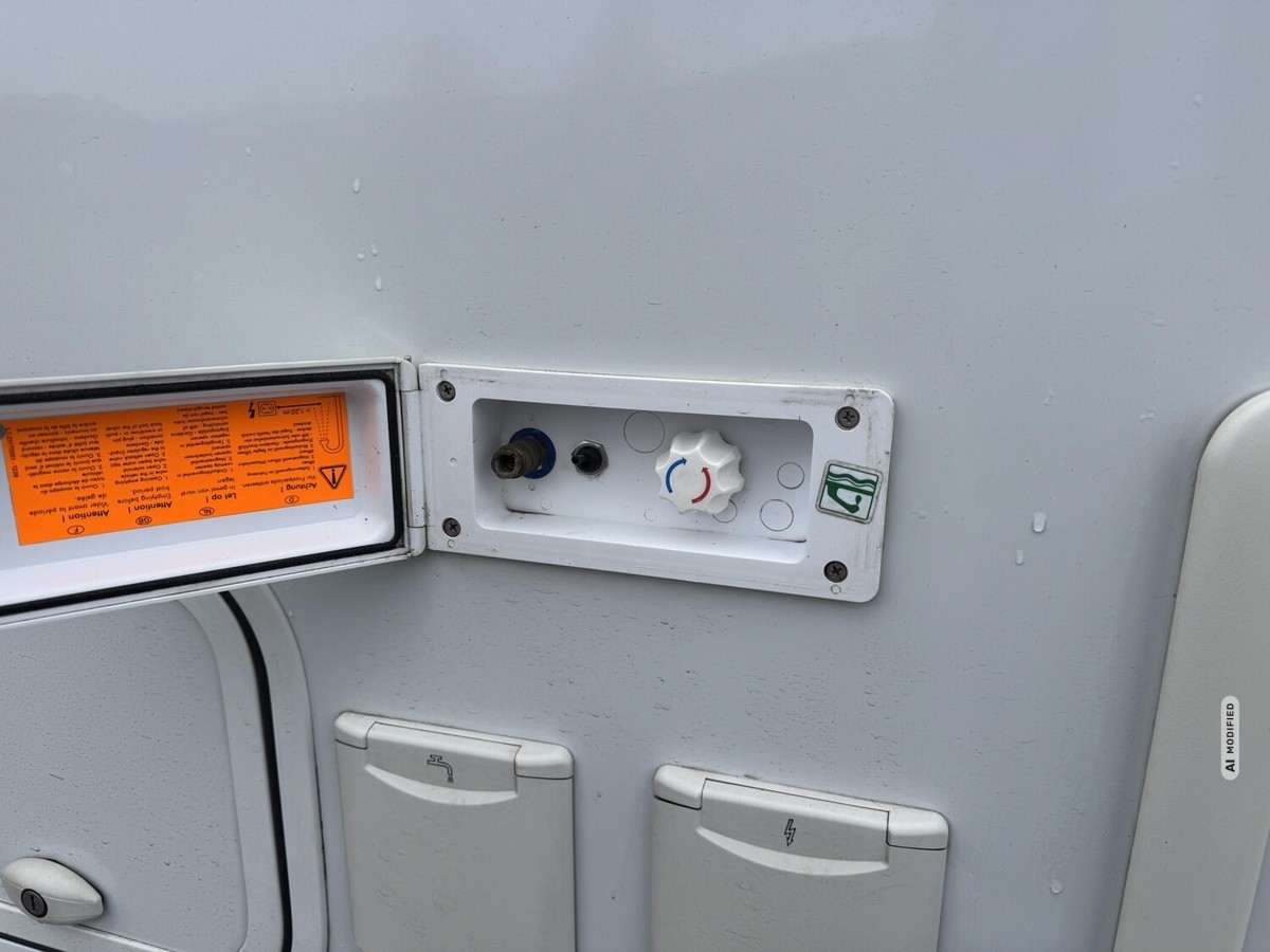 LMC Explorer Comfort I 655 G  Solar+Klima+AHK+Sat TV+Markise