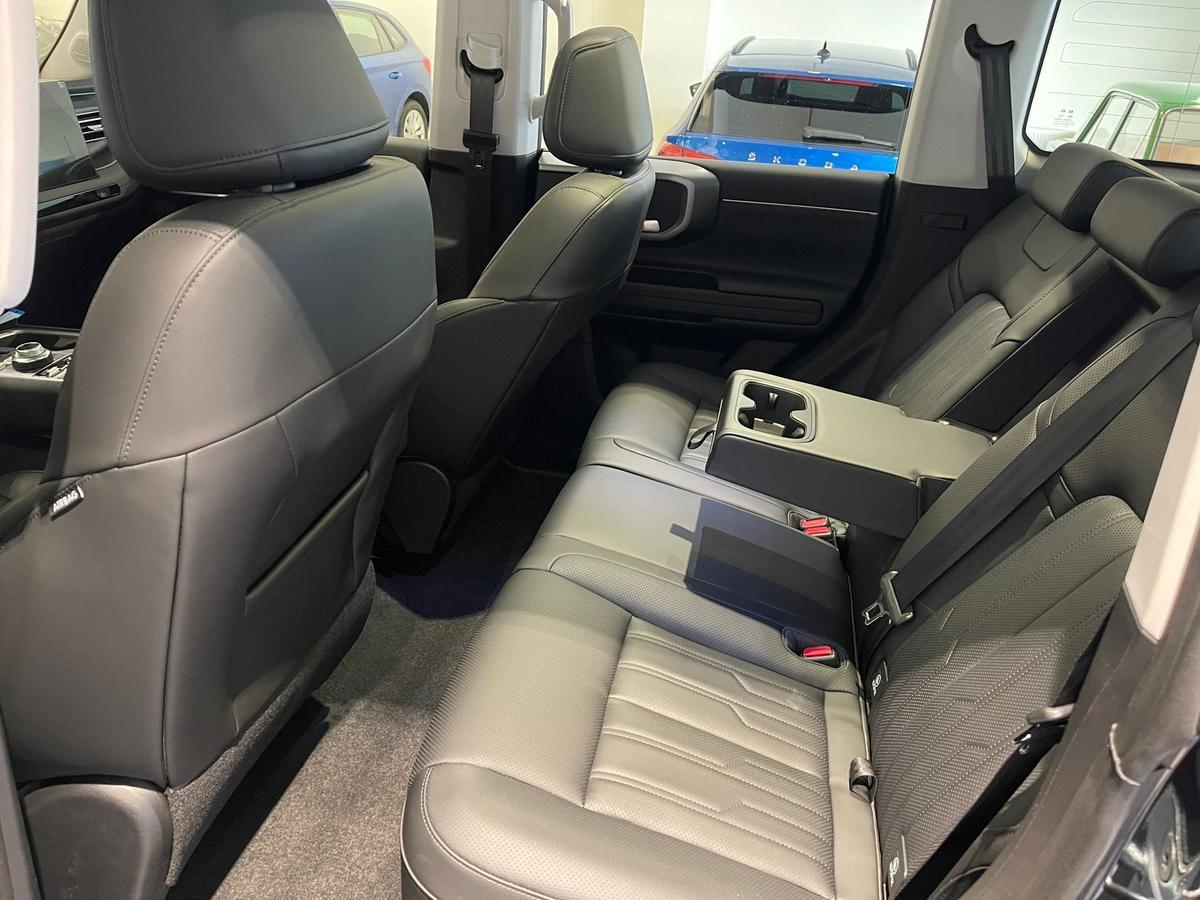 BAIC BJ40 Pro Black 2.0T 4WD PANO Leder Lagerfahrzeug