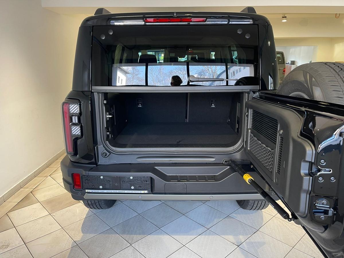 BAIC BJ40 Pro Black 2.0T 4WD PANO Leder Lagerfahrzeug