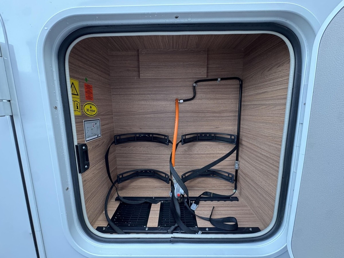 Weinsberg CaraCompact 640 MEG Pepper Distronic+Sat TV+Markise+MBUX