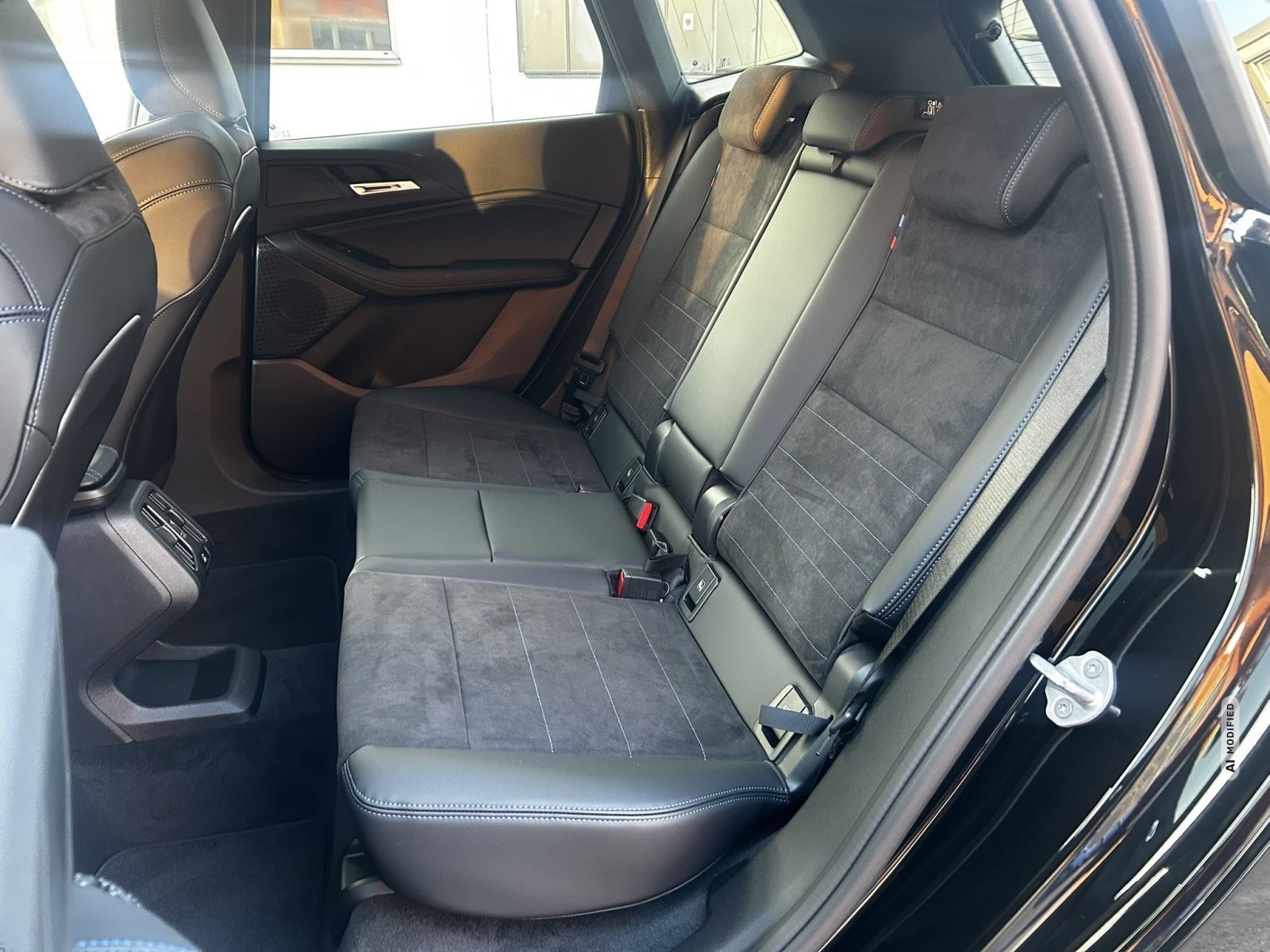 BMW 218 Active Tourer M Sport AHK LED Navi Premium