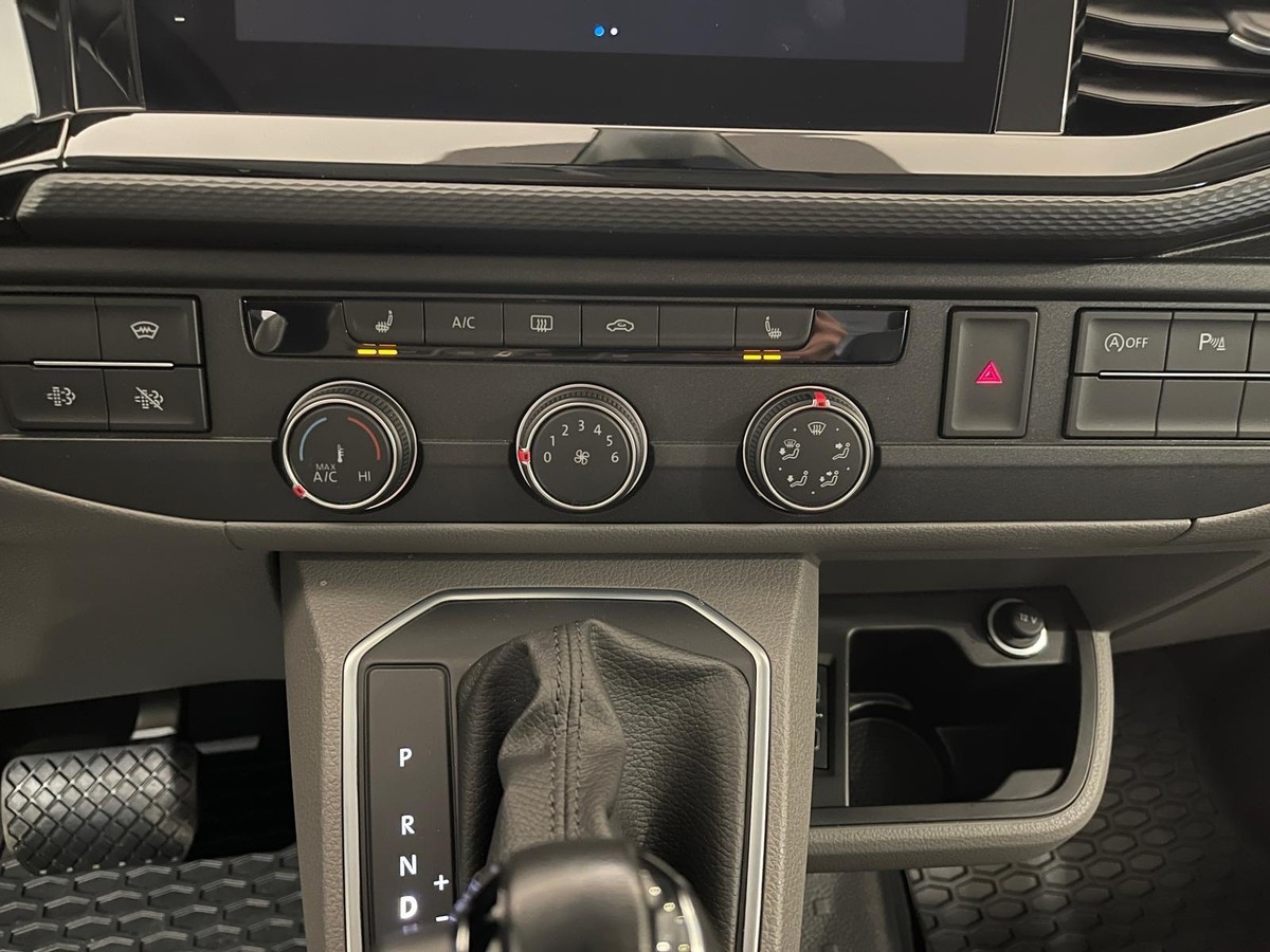 Volkswagen T6 Kombi .1 Kombi 4Motion lang Navi AHK LED