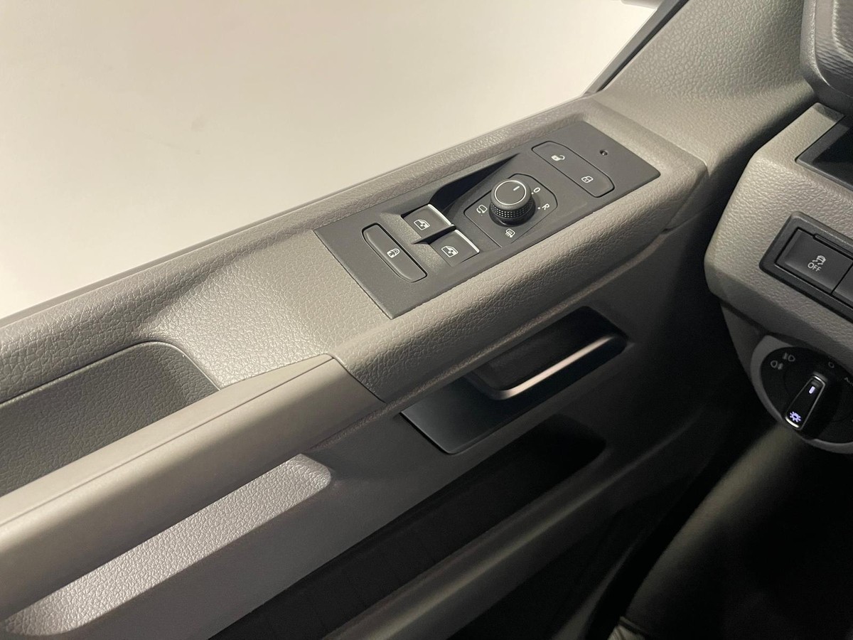 Volkswagen T6 Kombi .1 Kombi 4Motion lang Navi AHK LED