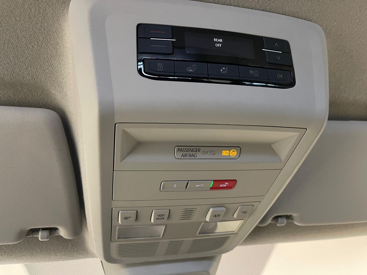 Volkswagen T6 Kombi .1 Kombi 4Motion lang Navi AHK LED
