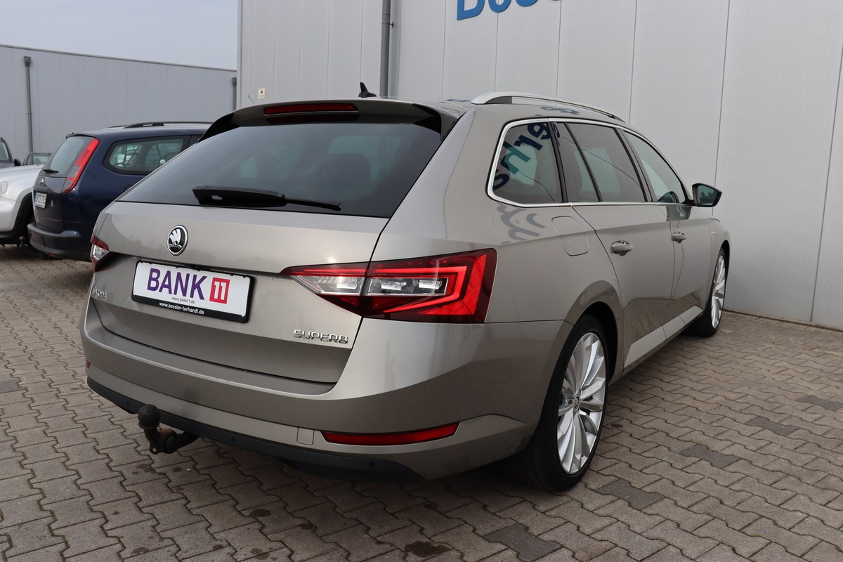 Skoda Superb Combi 2.0 TDI L&K*AHK*Kamera*STHZG*