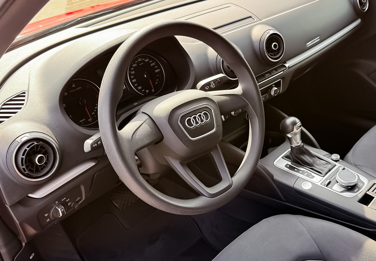 Audi A3 Sportback 30 TDI S Tronic MMI Plus SHZ PDC