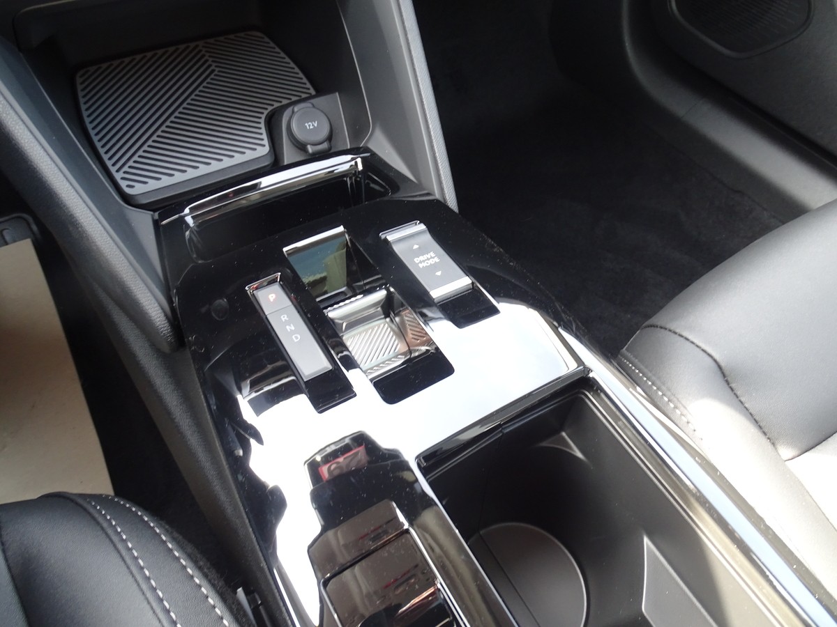 Citroën C4 1.2 PureTech 130 Max Automatik Schiebedach