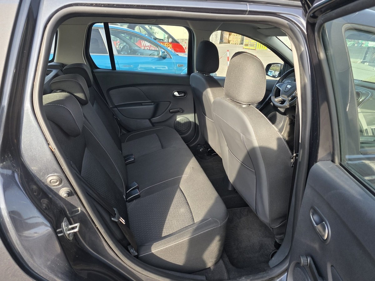 Dacia Logan NAVI TEMP. BLOOTH. KLIMA 