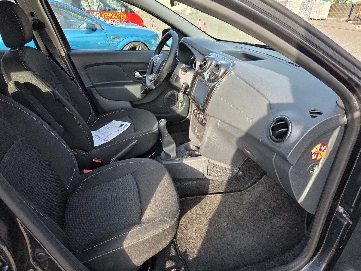Dacia Logan NAVI TEMP. BLOOTH. KLIMA 