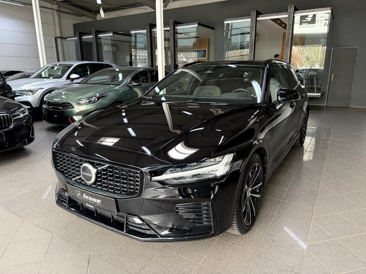 Volvo V60 T6 Dark Plus AWD LED Virtual R.Cam H&K