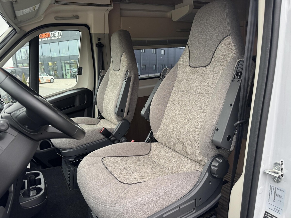 Malibu Van diversity 640 LE K Skyview+180PS+Markise+Kamera