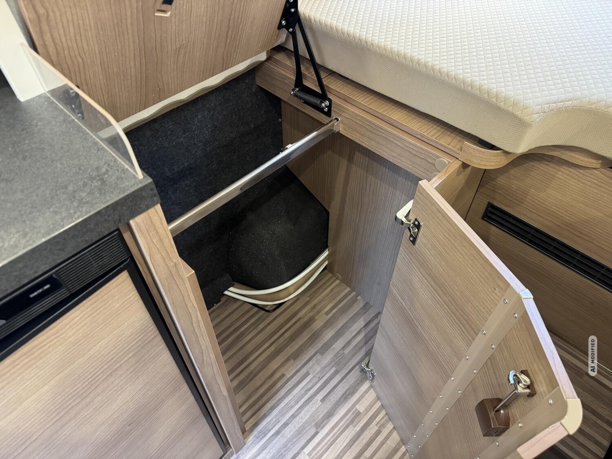 Malibu Van diversity 640 LE K Skyview+180PS+Markise+Kamera