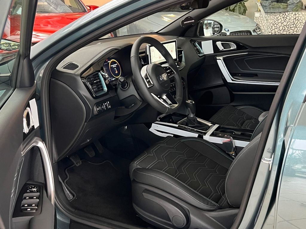 Kia cee'd / Ceed Sportswagon NAVI*Carpl*S+LHZ*JBL*KAMER*AHK