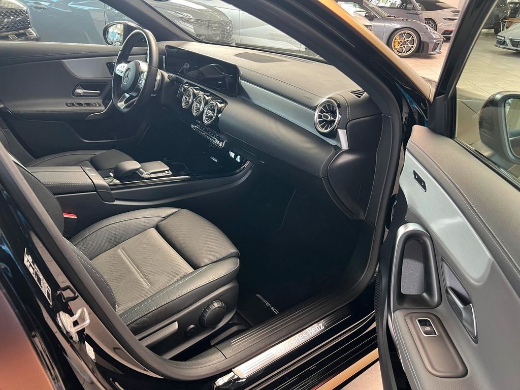 Mercedes-Benz A 220 d AMG PERFORMANCE PANO MBUX KAMERA LED ACC