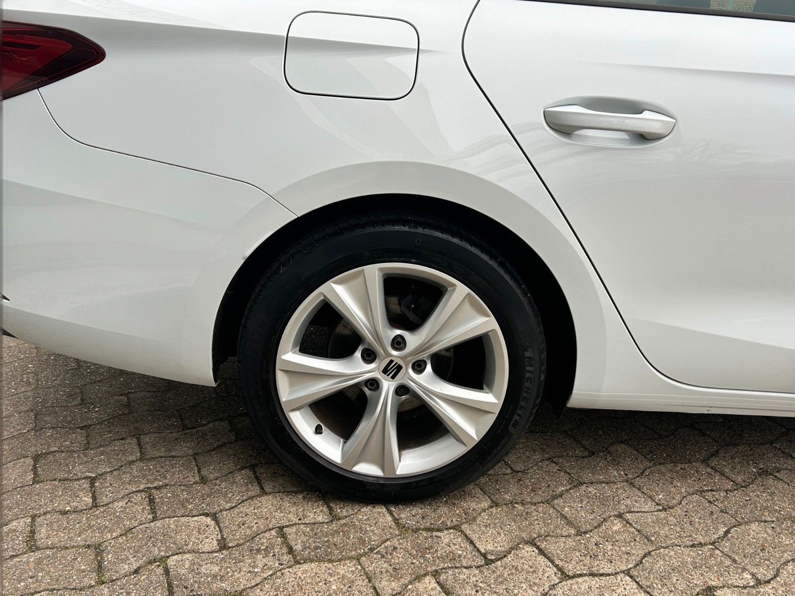 Seat Leon Sportstourer FR Automatik Diesel Scheckheft