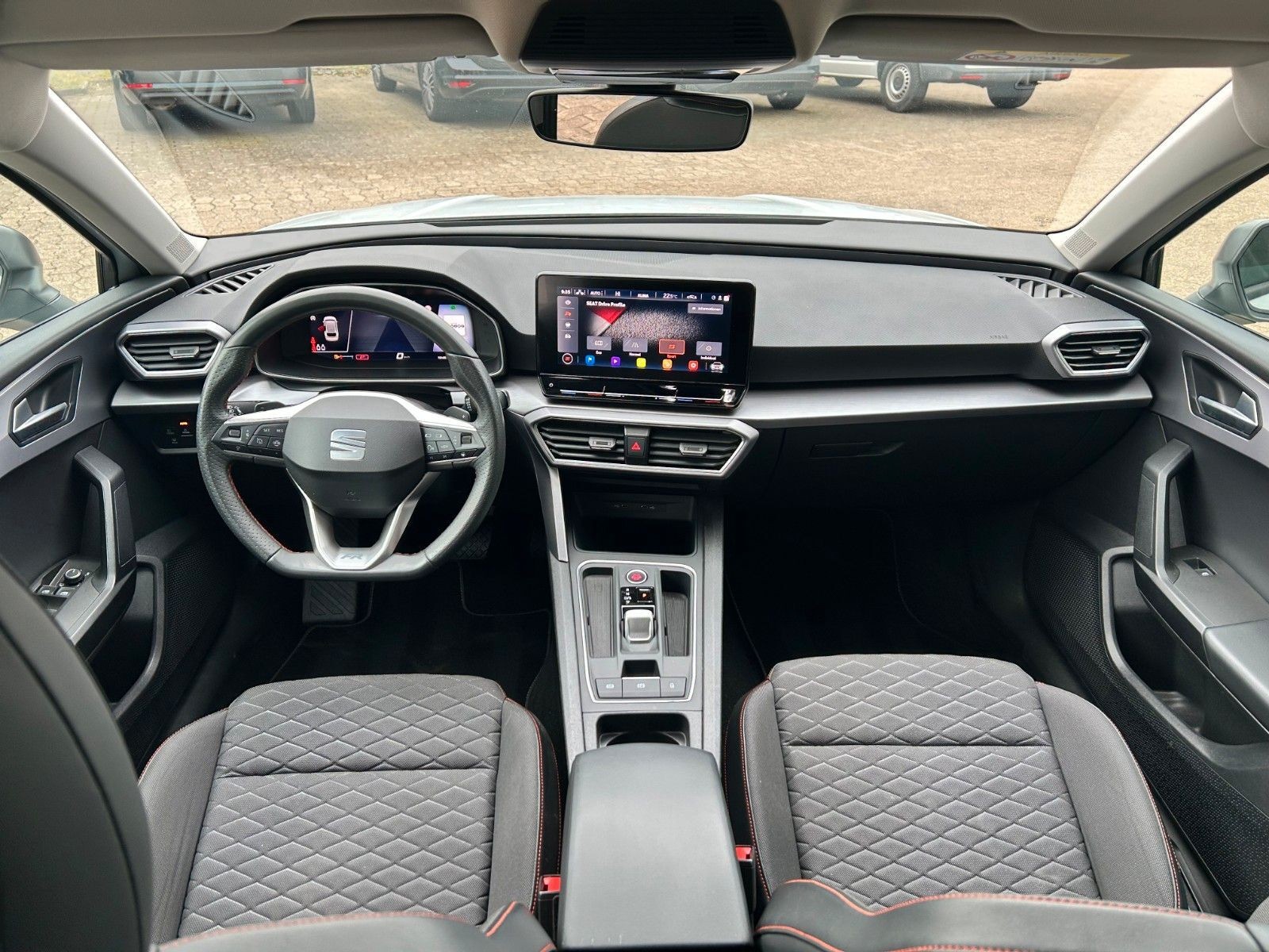 Seat Leon Sportstourer FR Automatik Diesel Scheckheft
