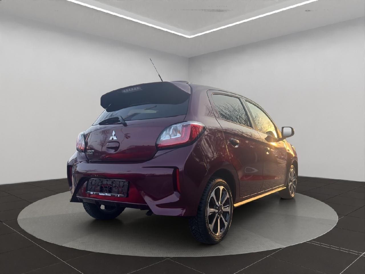 Mitsubishi Space Star Select+