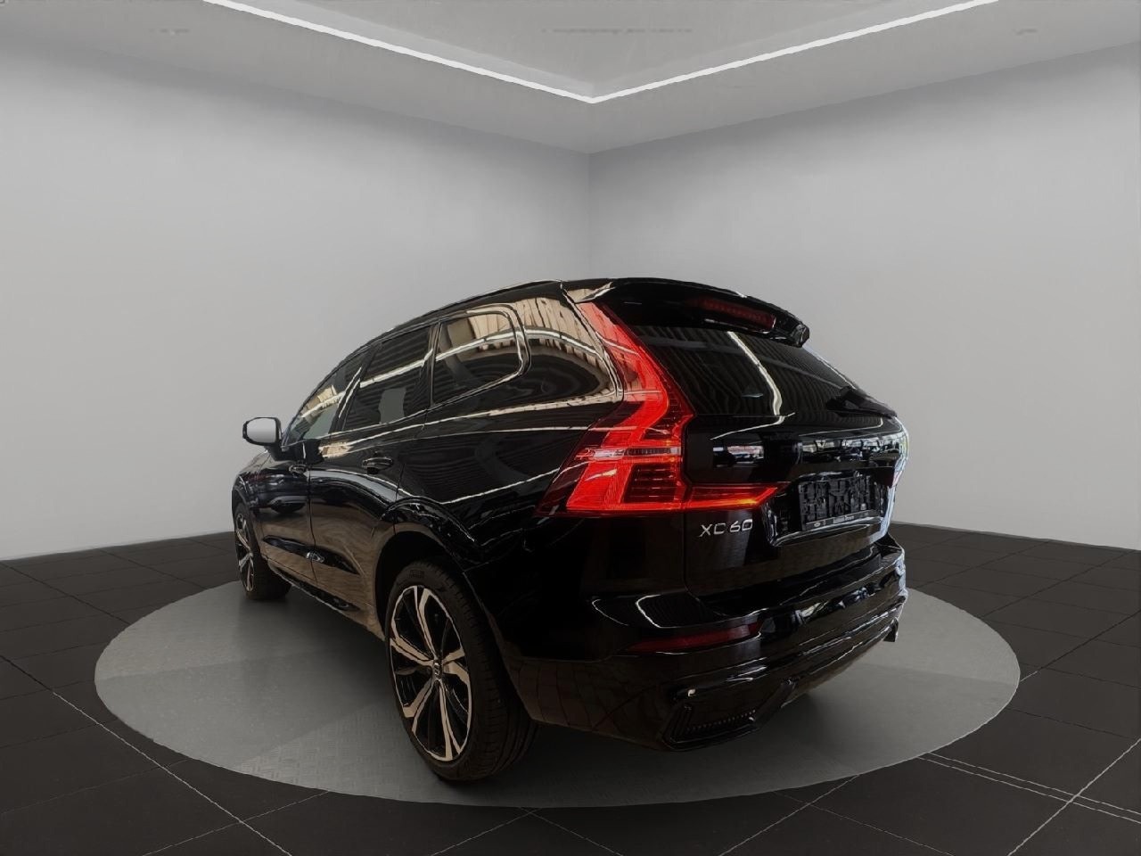Volvo XC60 Ultimate Dark Recharge Plug-In Hybrid AWD