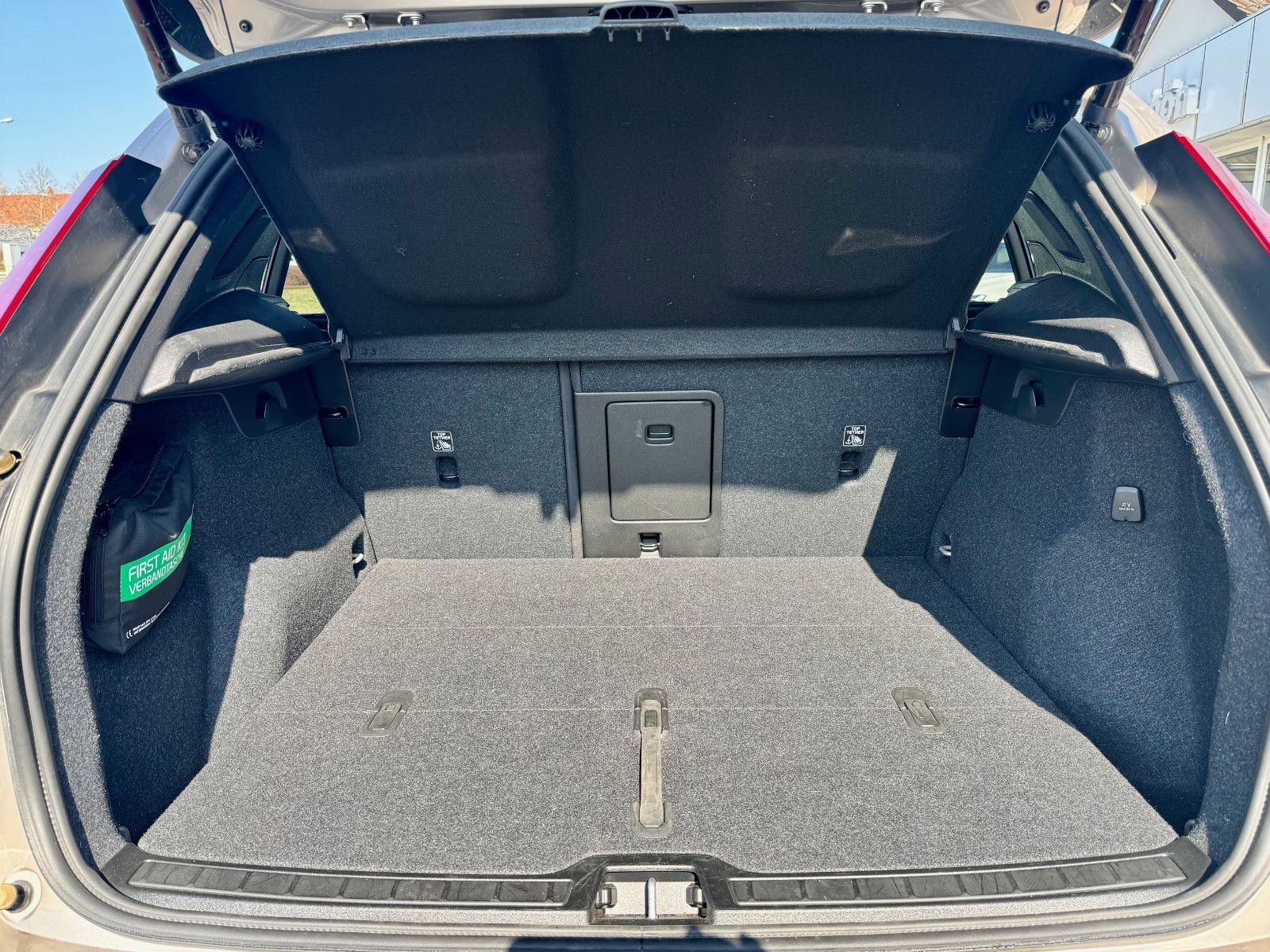 Volvo XC40 XC40 B3 Plus Dark Automatik