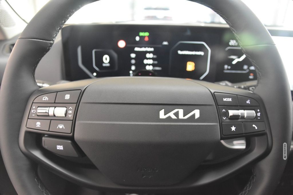 Kia K4 1.6 DCT Spirit 360°Kam HeadUp HarmKardon