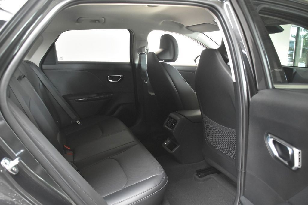 Kia K4 1.6 DCT Spirit 360°Kam HeadUp HarmKardon