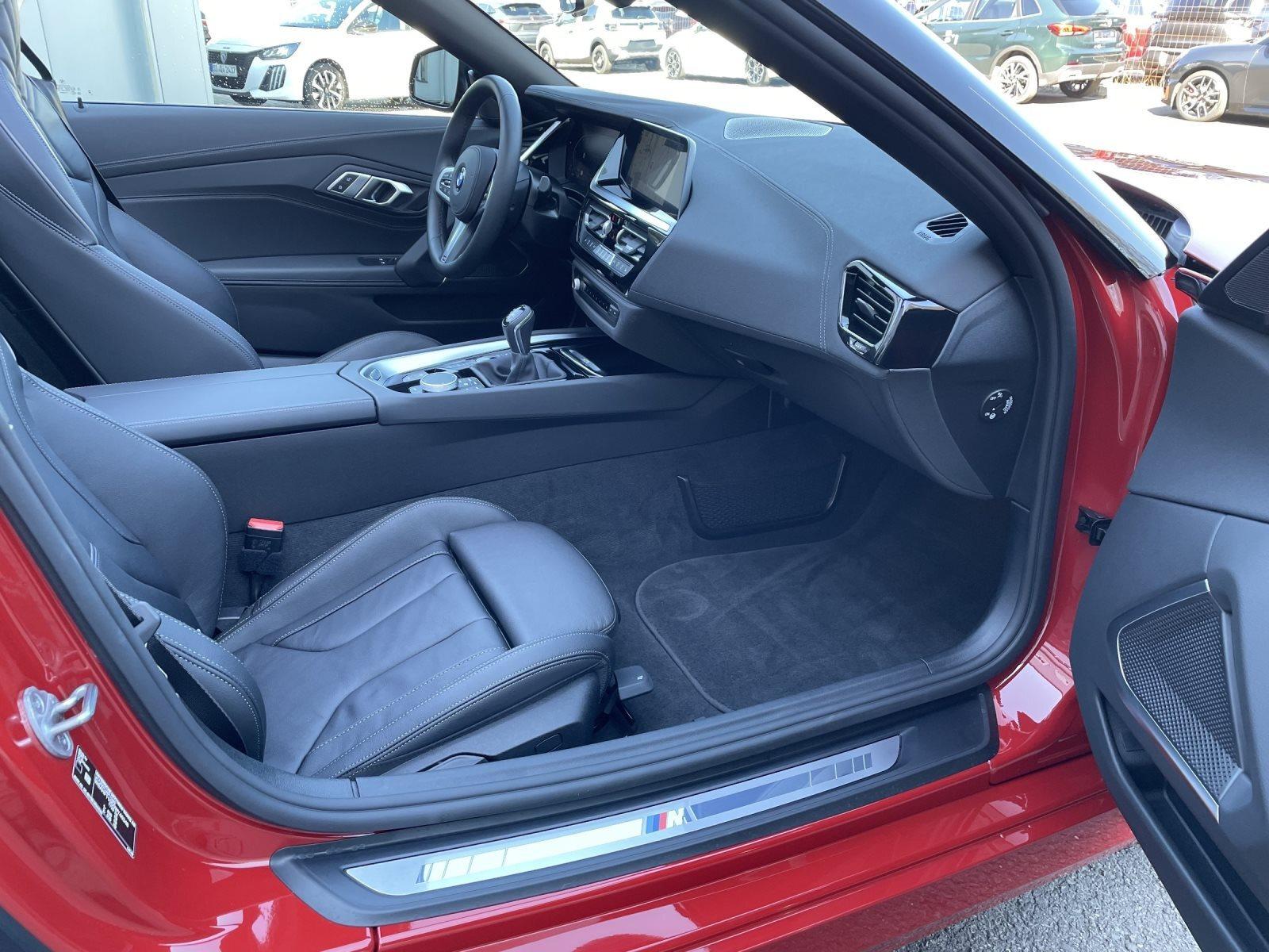 BMW Z4 M SPORTPAKET HIFI DAB SHZ PDC ALU 18