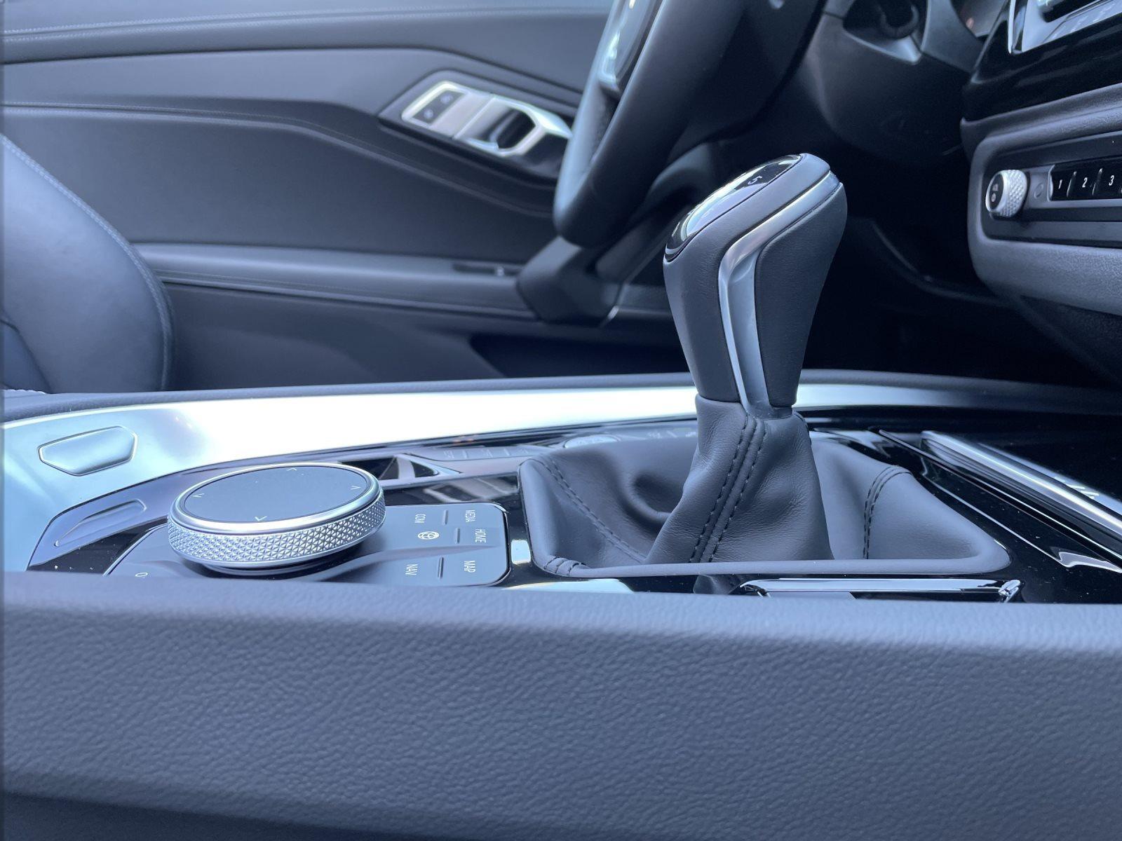 BMW Z4 M SPORTPAKET HIFI DAB SHZ PDC ALU 18