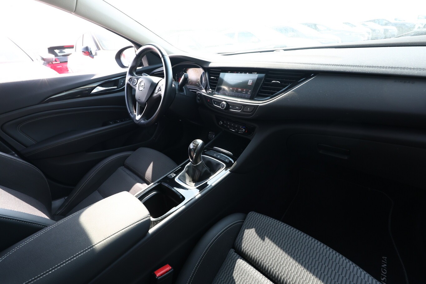 Opel Insignia 1.5 Turbo 165 Dynamic Nav PDC Kam eHk