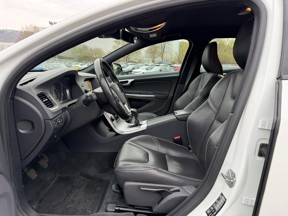 Volvo V60 Allwetterreifen + Kamera