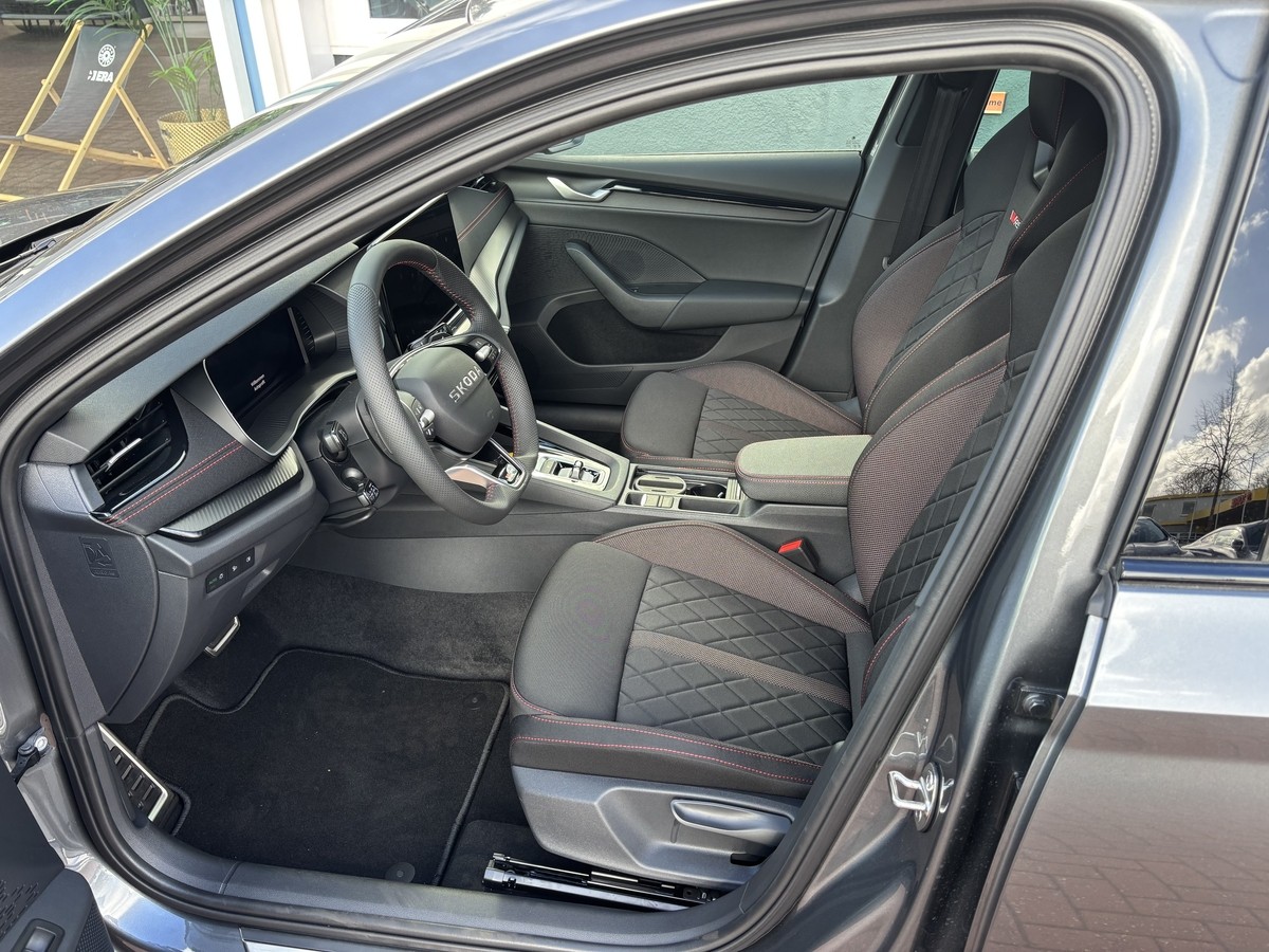Skoda Octavia RS DSG,Matrix, Navi, Kamera, AHK, 5J.Garantie