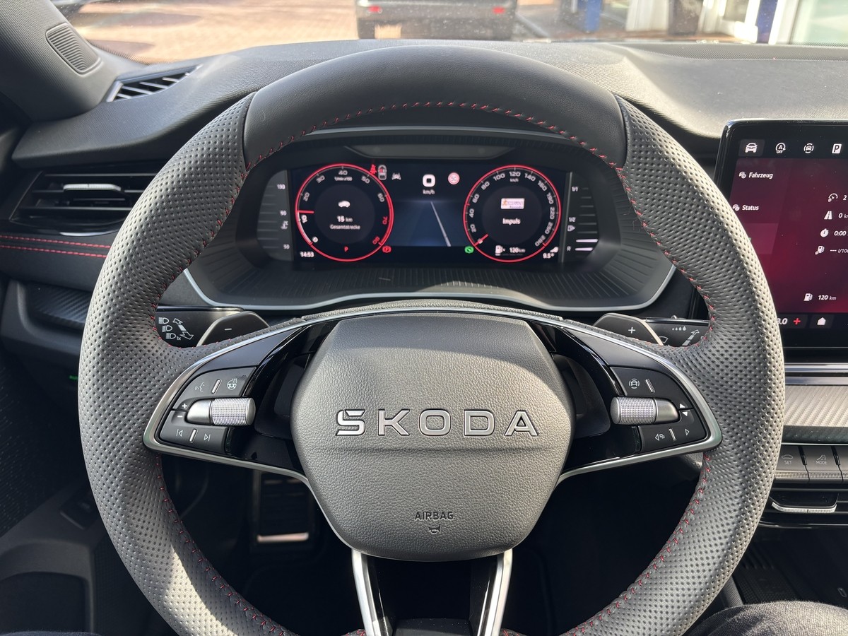 Skoda Octavia RS DSG,Matrix, Navi, Kamera, AHK, 5J.Garantie