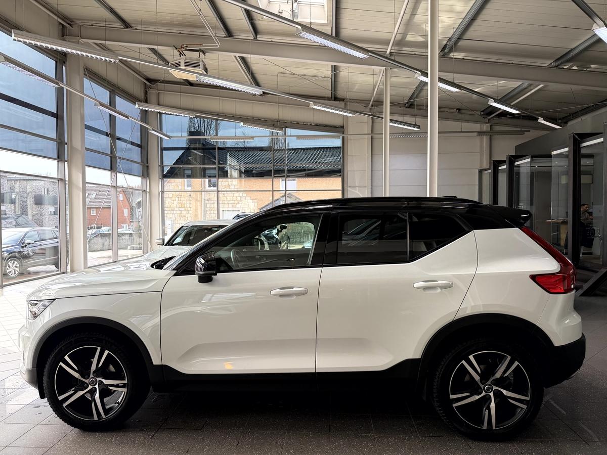 Volvo XC40 T3 R-Design LED Virtual Pano 360 H&K